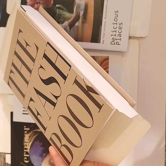 New 7 Pcs Decorative Books for Home - Picture 12 of 14